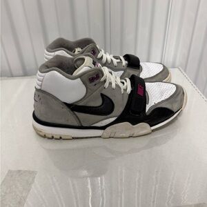 Nike air trainer 1 hyper violet White and Gray Sneakers size 12 men’s
